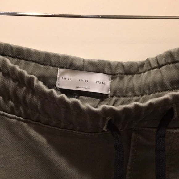 Rare! Zara Man Drawstring Cargo size XL khaki green. Awesome pair! - Picture 7 of 13